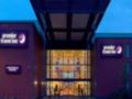 Premier Inn London Heathrow Airport - Bath Road ホテル詳細