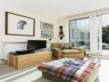 Veeve 1 Bed Garden Flat On Walham Grove Fulham ホテル詳細