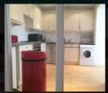 Great 2 BED in Northfields with private garden ホテル詳細