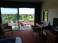 London Beach Country Hotel, Golf Club & Spa ホテル詳細