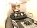 Modern 2Bed apartment - Very Central ホテル詳細