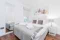 Superb Central Family Friendly ApartmentSleeps 9 ホテル詳細