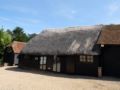 The Thatched Barn ホテル詳細