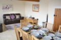 Webbington Farm Cottages ホテル詳細