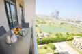 2 BD Apt With Full Golf Course View & Huge Balcony ホテル詳細