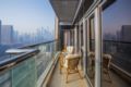 Large Skyline View Balcony Apartment, Pool & Gym ホテル詳細