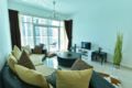 Two Bedroom with City View in Continental Tower ホテル詳細