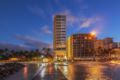Castle Waikiki Shore Resort ホテル詳細