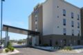 Comfort Inn & Suites Tulsa Catoosa ホテル詳細