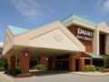 Drury Inn & Suites St. Louis Fairview Heights ホテル詳細