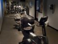 Elegant 1Br and 2Br apts with lot of amenities and balcony on Light Rail ホテル詳細