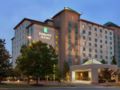 Embassy Suites by Hilton Little Rock ホテル詳細