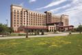 Embassy Suites by Hilton Minneapolis-North ホテル詳細