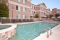 Hilton Garden Inn Addison ホテル詳細