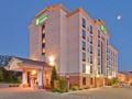 Holiday Inn Bloomington ホテル詳細