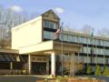 Holiday Inn Danbury-Bethel at I-84 ホテル詳細
