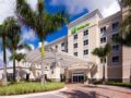 Holiday Inn Fort Myers Airport-Town Center ホテル詳細