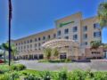 Holiday Inn Hotel & Suites Bakersfield ホテル詳細