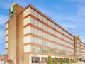 Holiday Inn Hotel & Suites Warren ホテル詳細