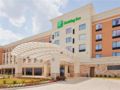 Holiday Inn North Quail Springs ホテル詳細