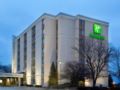 Holiday Inn Rockford ホテル詳細