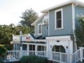 Ocean Echo Inn and Beach Cottages ホテル詳細