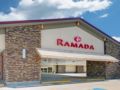 Ramada Hotel & Conference Center by Wyndham Columbus ホテル詳細