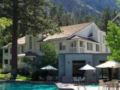 Squaw Valley Lodge ホテル詳細