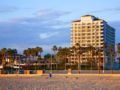 The Waterfront Beach Resort, a Hilton Hotel ホテル詳細