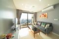 Apartment 1br D'capitale Bld Tran Duy Hung street ホテル詳細