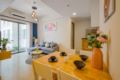 Cozy 2BR Apart Masteri Thao Dien | Free Pool &Gym ホテル詳細