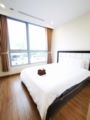 DAISY APARTMENT 3 BEDROOMS - Vinhomes Central Park ホテル詳細