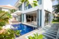 Luxury Beach Villas- Garden View Villas 2BR ホテル詳細