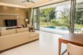 New 4BR Luxury Villa with Extra Features The Point ホテル詳細