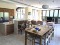 Perfect 3 Bedrooms Villas at DaNang Beach ホテル詳細