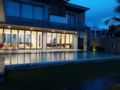PT-Luxury Ocean Villas- 6 bedrooms Beach Front ホテル詳細