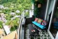 Romantic seaview apartment - flexible checkin/out ホテル詳細