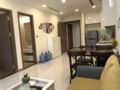 Smiley Vinhomes - Pool one BR Apartment with GYM ホテル詳細