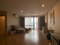 Spacious Riverview Modern Apt ( Free Netflix ) ホテル詳細